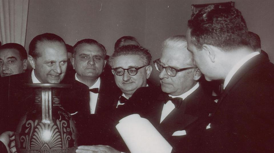 Foto Storiche: Personaggi illustri in visita al Palazzo dei Normanni