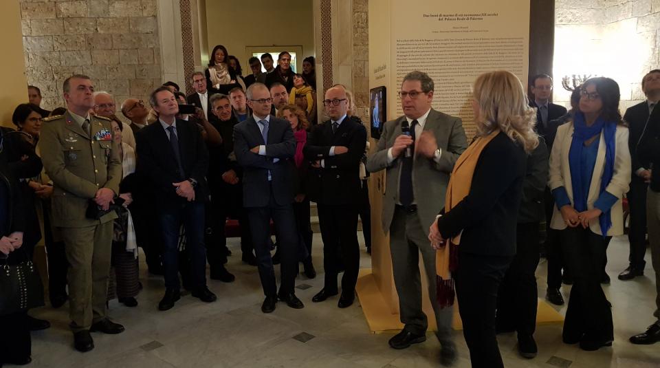 Alla presentazione del progetto "Avanti nella storia. I Leoni di Palazzo Reale" promosso dalla Fondazione Federico II